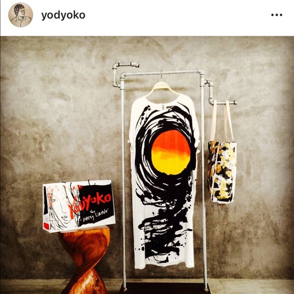 Yodyoko Hand Painted Silk Kaftan NWOT - Picture 6 of 6